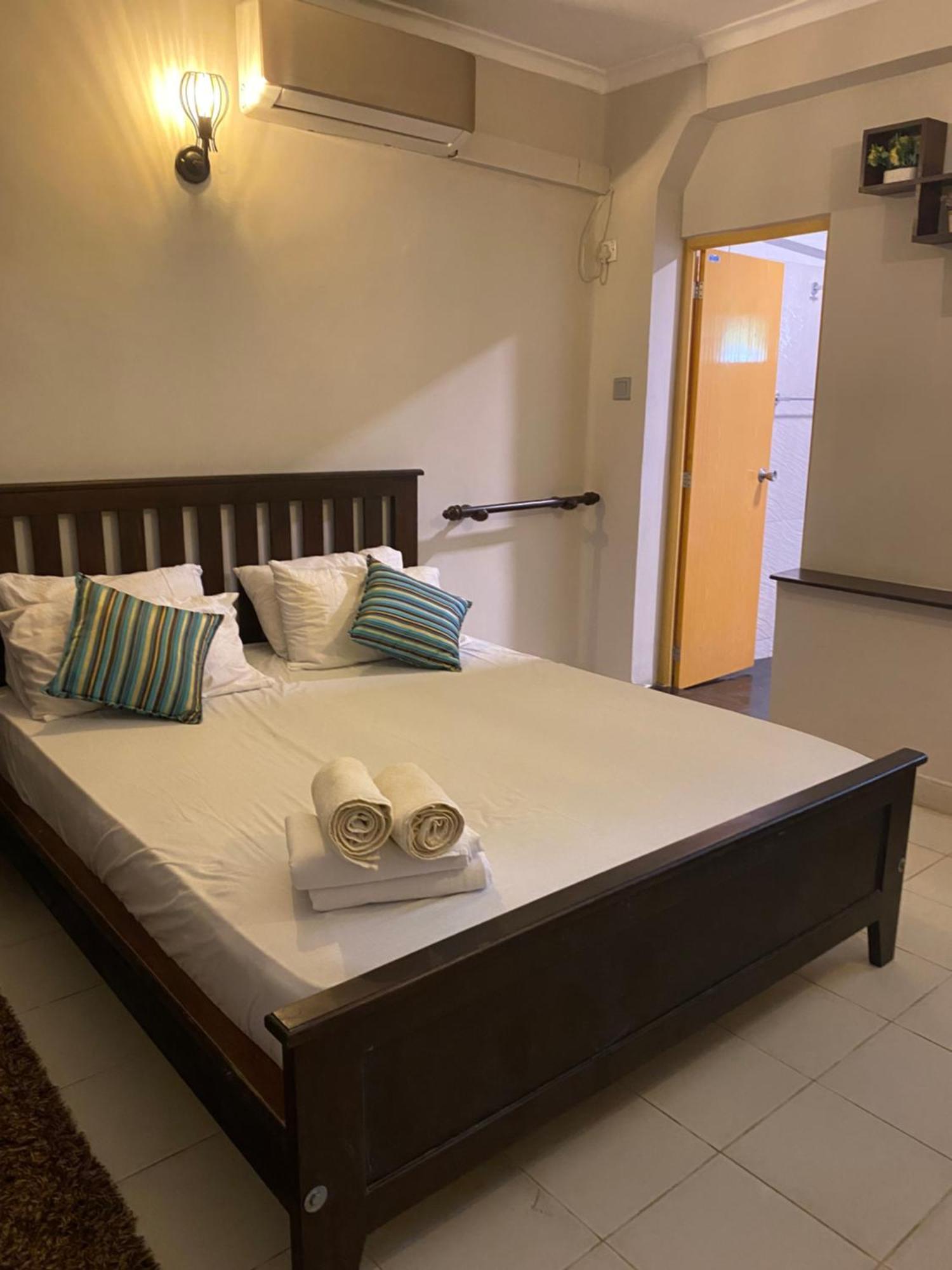 Grand Resort Kandy Buitenkant foto