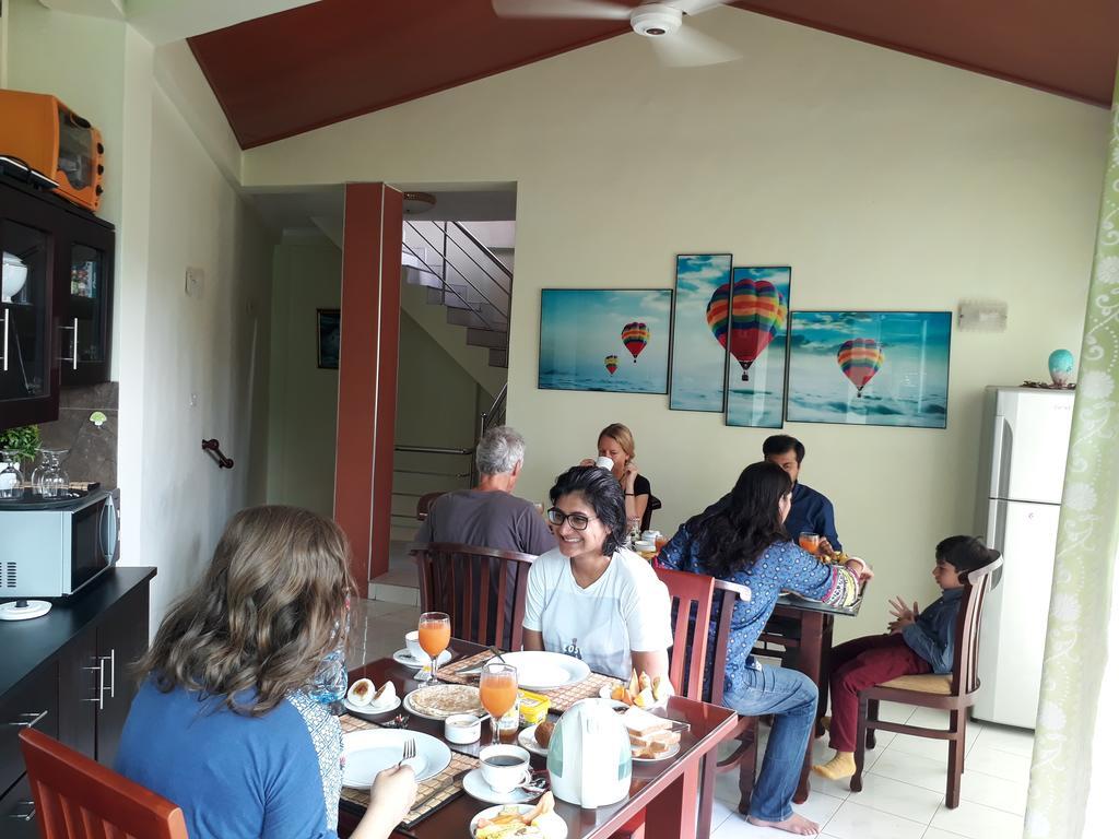Grand Resort Kandy Buitenkant foto