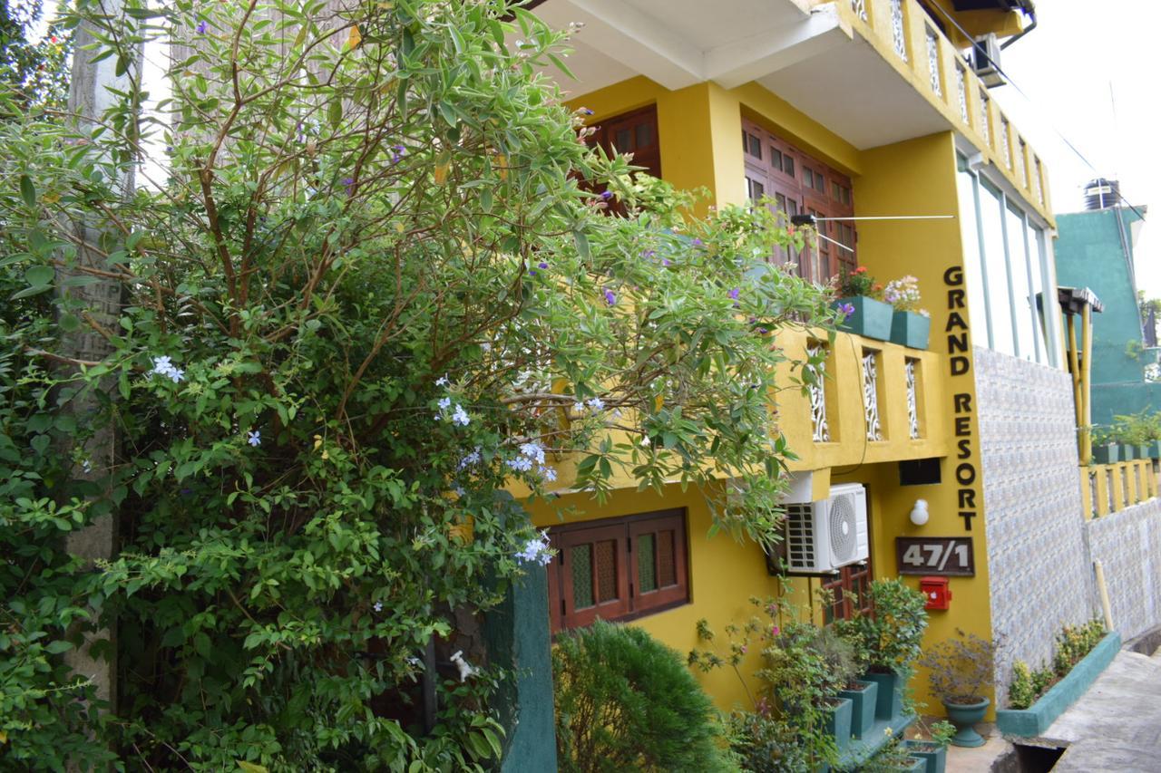 Grand Resort Kandy Buitenkant foto