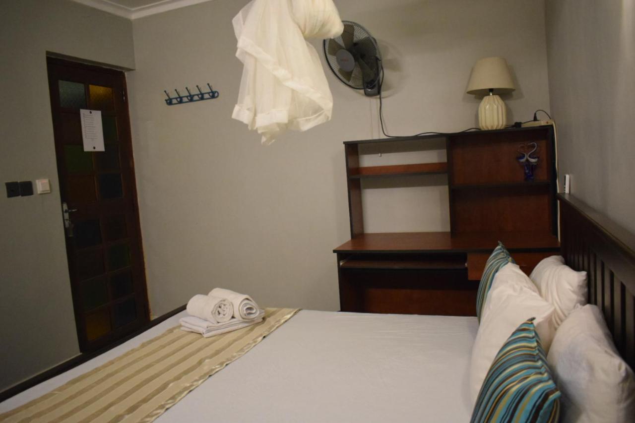 Grand Resort Kandy Buitenkant foto
